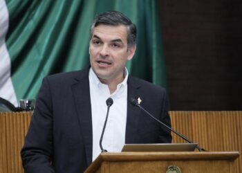 “Gobierno debe presentar presupuesto”: Mauro Guerra  