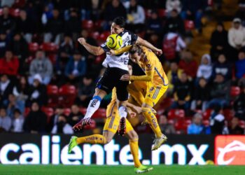 Tigres sufre con Gallos