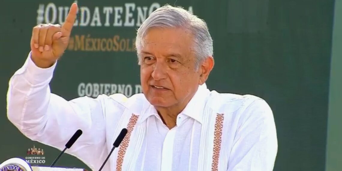 Señala AMLO que algunos pueblos defienden a narcos