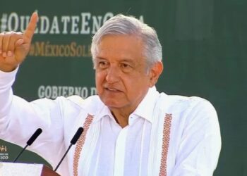 Señala AMLO que algunos pueblos defienden a narcos