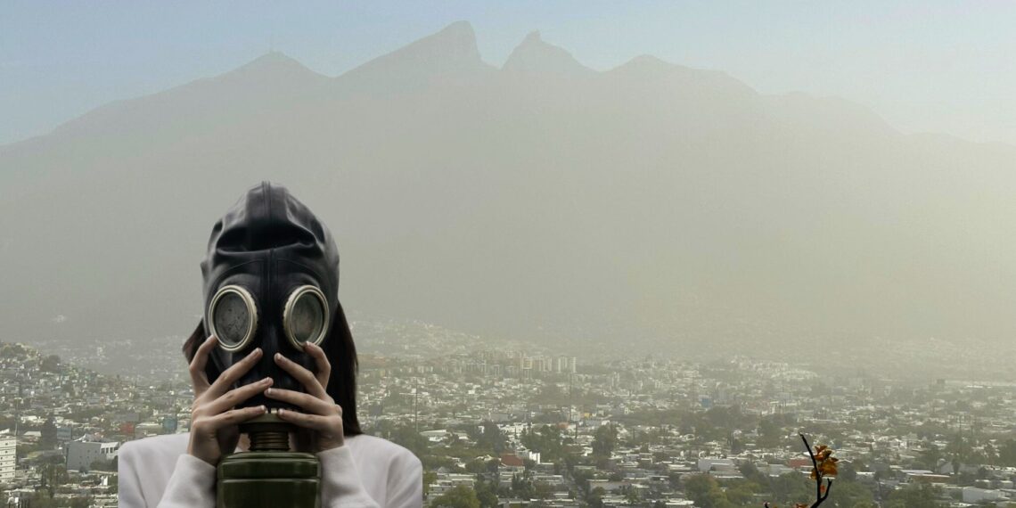 ¡Regios respiran “veneno”!