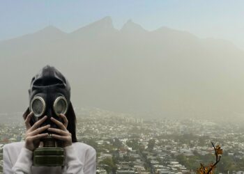 ¡Regios respiran “veneno”!