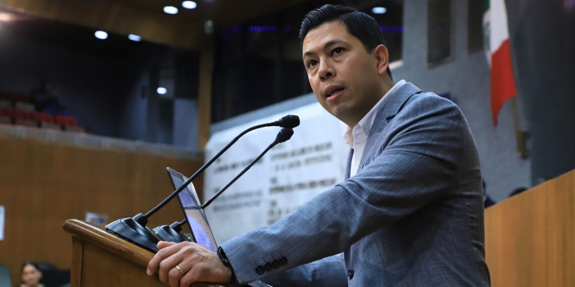 Pide Félix Rocha reparar fugar de drenaje