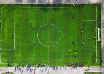 Reconstruye Tigres cancha en San Nicolás