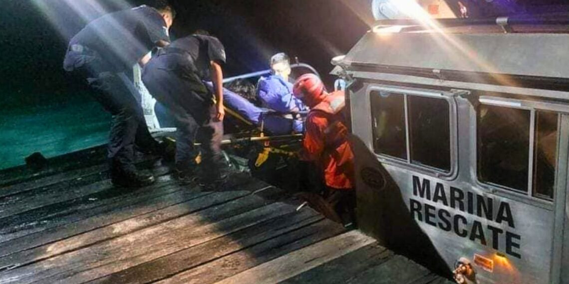 Tragedia en Isla Mujeres, cuatro muertos al hundirse embarcación