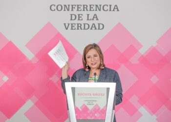 Defiende Xóchitl a Cienfuegos tras señalamientos