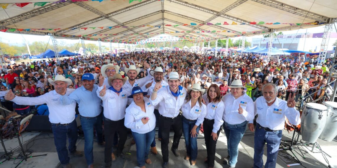 Cabalgata en Pesquería por su 355 aniversario