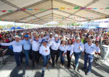Cabalgata en Pesquería por su 355 aniversario