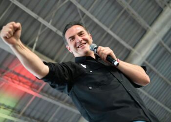 “Destapan” a Adrián para Monterrey