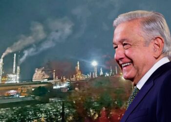 AMLO defiende a la refinería de Cadereyta