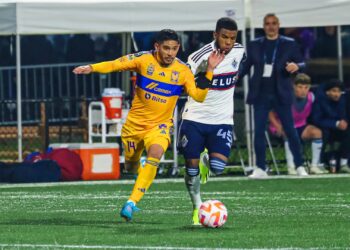 Gignac rescata a los Tigres