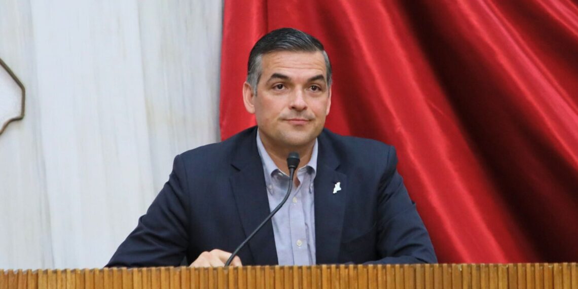 Se suspende sesión del Congreso por diputados faltistas
