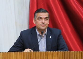 Se suspende sesión del Congreso por diputados faltistas