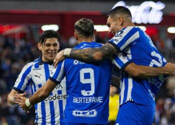 Rayados sigue de líder