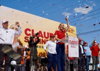 Insiste Claudia en no cerrar Refinería