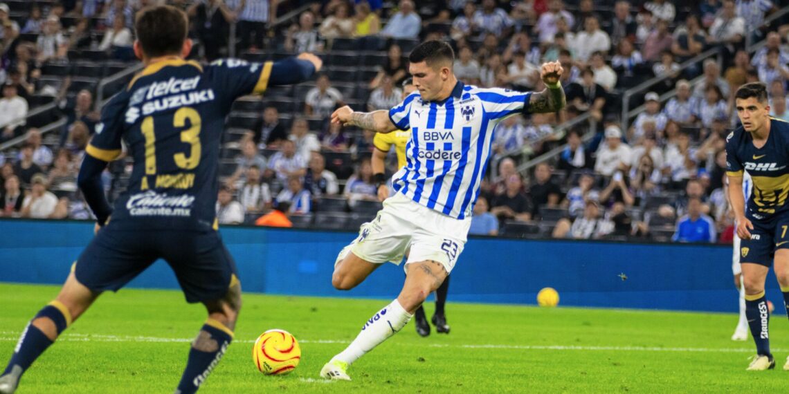 Rayados se aferran a la cima