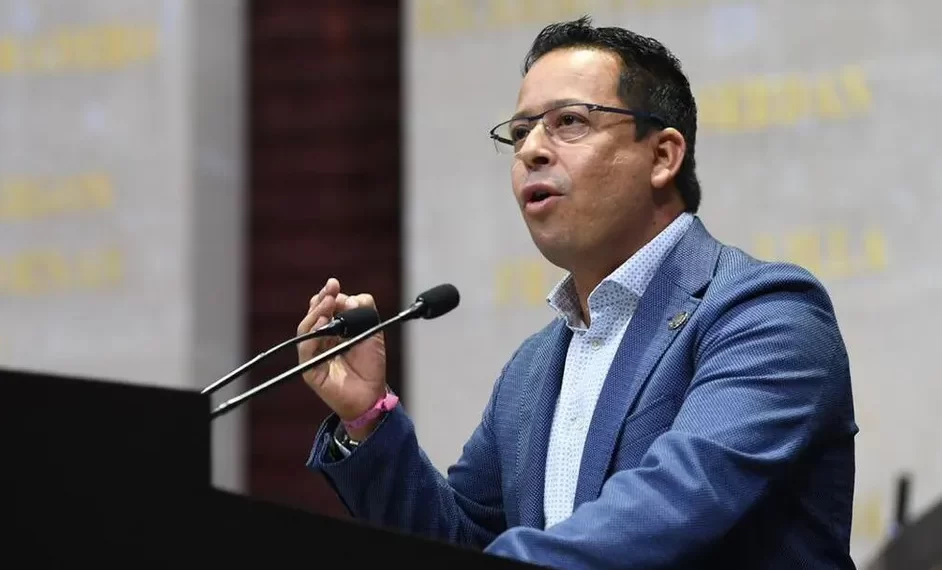 Héctor Castillo “calienta” motores