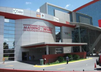 Separan a siamesas en el Materno Infantil, una está delicada