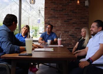 Candidatos hacen equipo por Santa Catarina