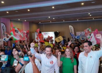 Se juntan para apoyar a Xóchitl