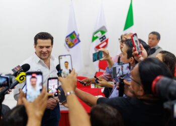 No vamos a caer en la guerra sucia: Paco Cienfuegos