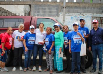 Lorena de la Garza irá por más rutas de transporte y mejor atención a usuarios