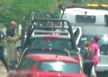 Reprime policía de Santa Catarina a panista