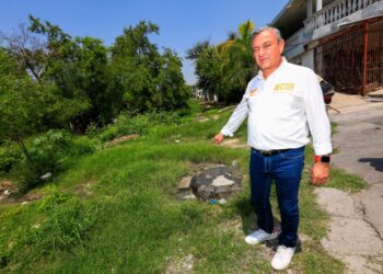 Gestionará Héctor García eliminar fugas de drenaje sanitario