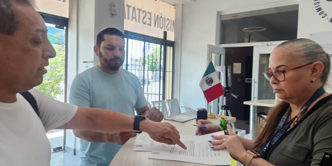 Denuncian a alcalde de Santa Catarina por abuso policiaco