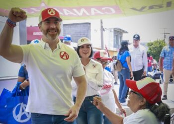 Promesa de Adrián: arreglar drenaje sanitario