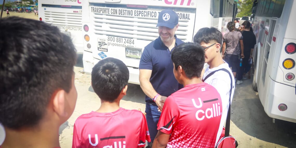 Se compromete Adrián a incentivar el deporte en Monterrey