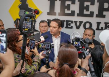 Propone Arturo Benavides Seguridad y Bienestar Emocional durante debate