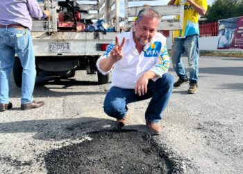 Intensifica Luis Ángel Benavides bacheo en campaña por Guadalupe