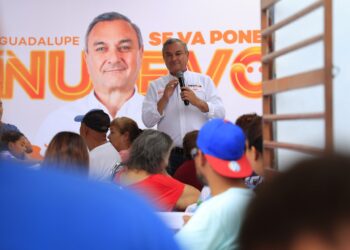 Invertirá Héctor García en semáforos inteligentes que agilicen el tráfico