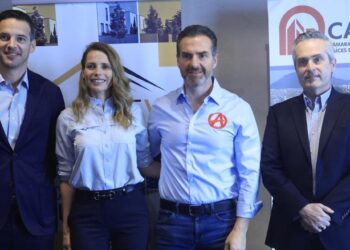 Garantiza Adrián certeza jurídica y económica a desarrolladores inmobiliarios