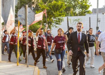 “Cuidar a quienes nos cuidan”: Mauricio Cantú