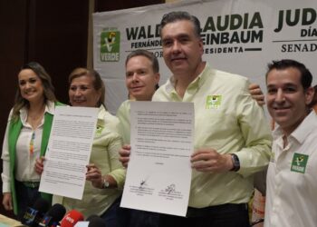 Firman acuerdo por el bienestar animal