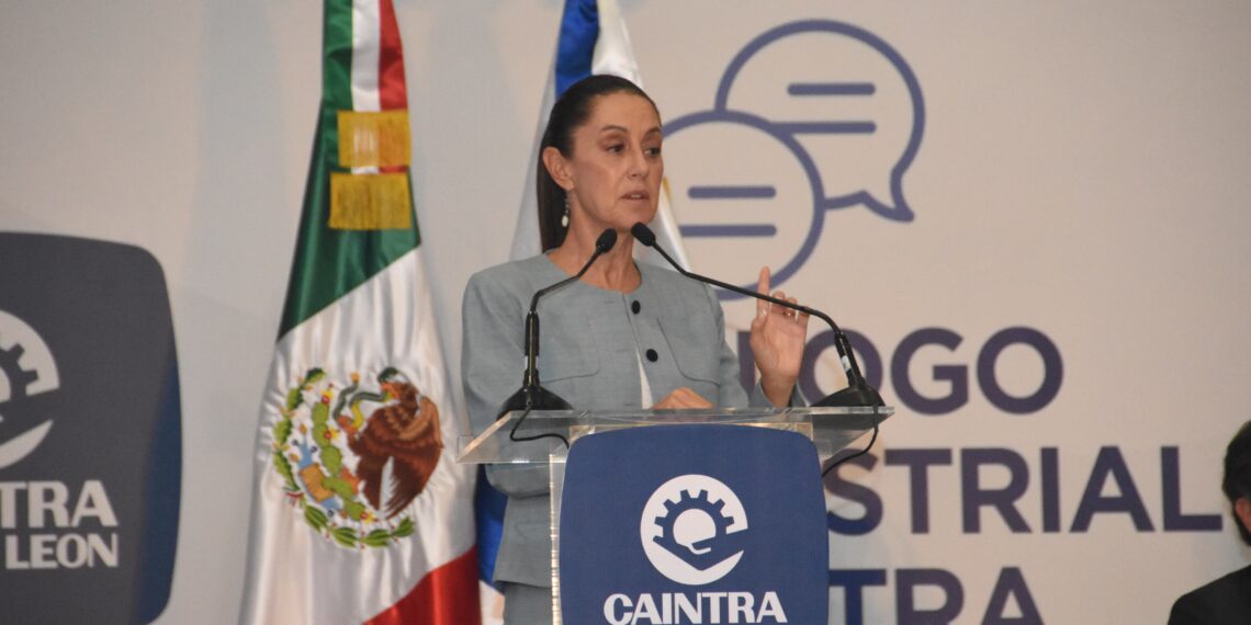 Comparte Sheinbaum logros y propuestas ante empresarios en Nuevo León