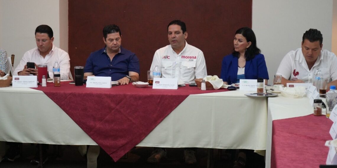 Blindará Arturo Benavides a locatarios del mercado de abastos