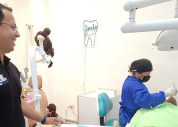 Proyecta Castillo clínica gratuita para Santa Catarina