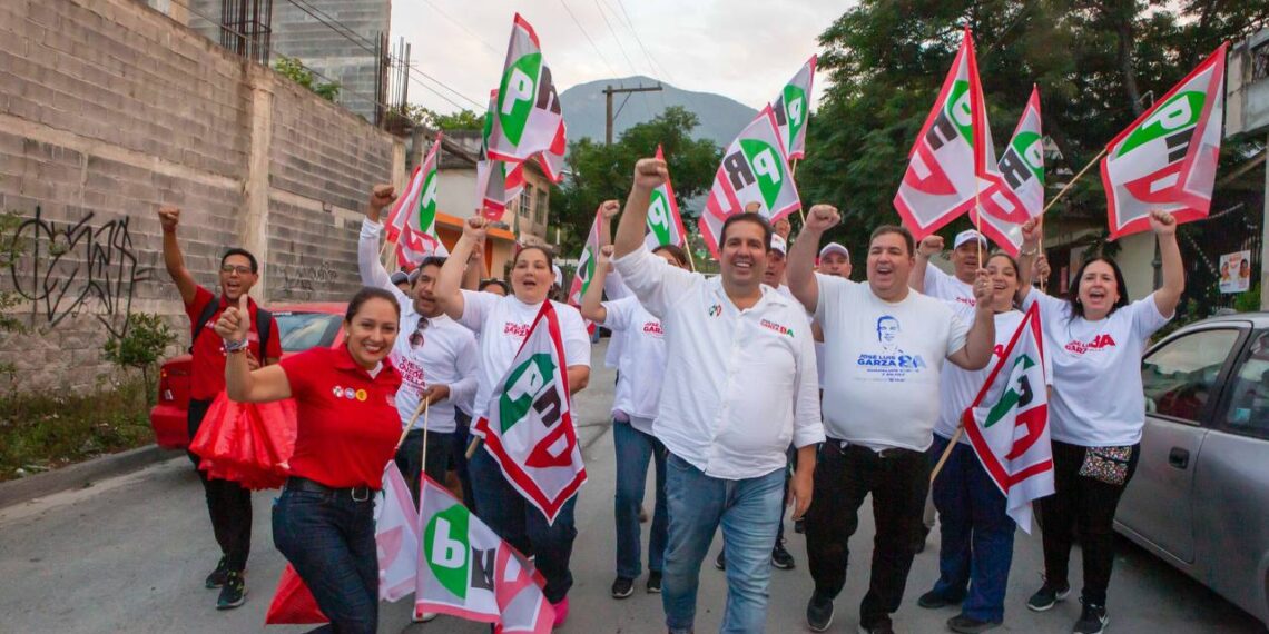 José Luis Garza Ochoa da detalles del puente de avenida Benito Juárez e Israel Cavazos