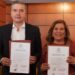 Waldo y Judith reciben su constancia de senadores