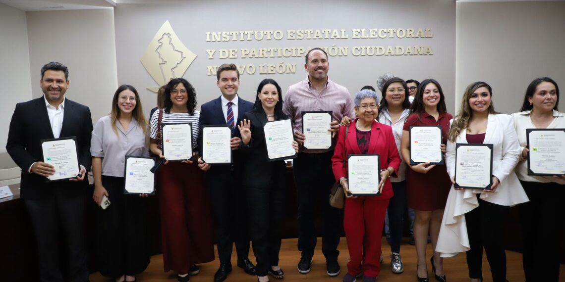 Entregan constancias de Diputados a Morena