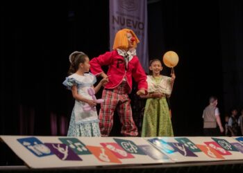 Presentan función de gala clubes artísticos de escuelas públicas