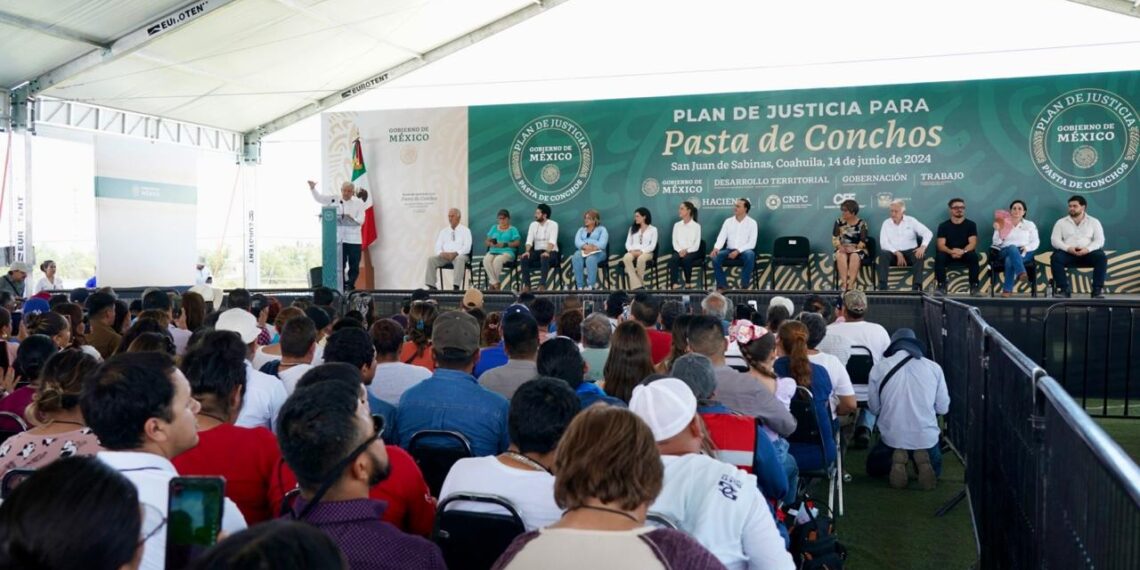 Promete AMLO justicia en Pasta de Conchos