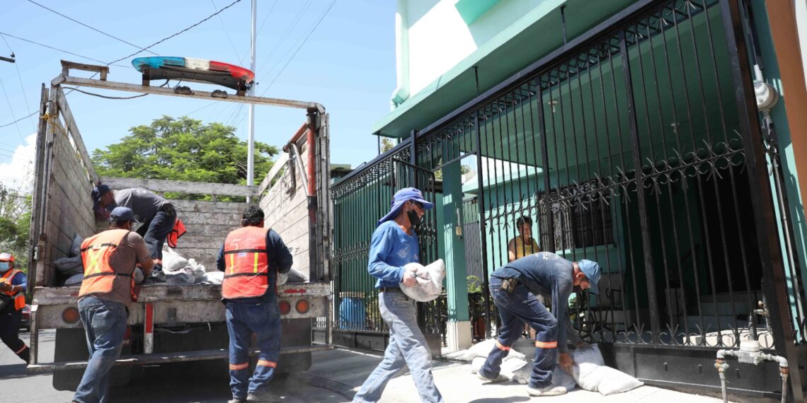 Se alista San Nicolás ante pronóstico de lluvias