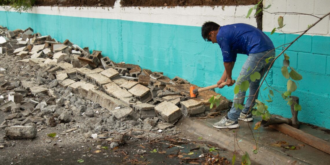 Secretaría de Educación pone “manos a la obra” en reparación de planteles