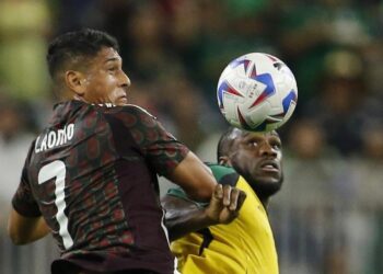 México sufre de más ante Jamaica