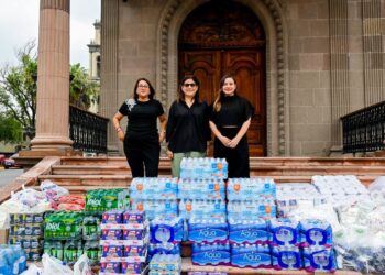Diputadas “naranjas” hacen donativo para afectados por lluvias