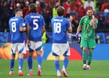 Italia se mete “a fuerza” a octavos de la Euro